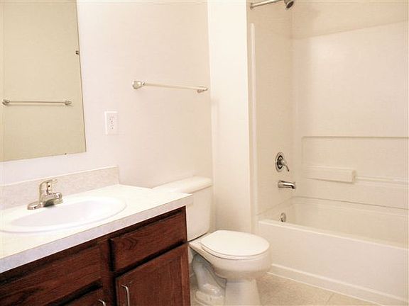 Bathroom (varies)