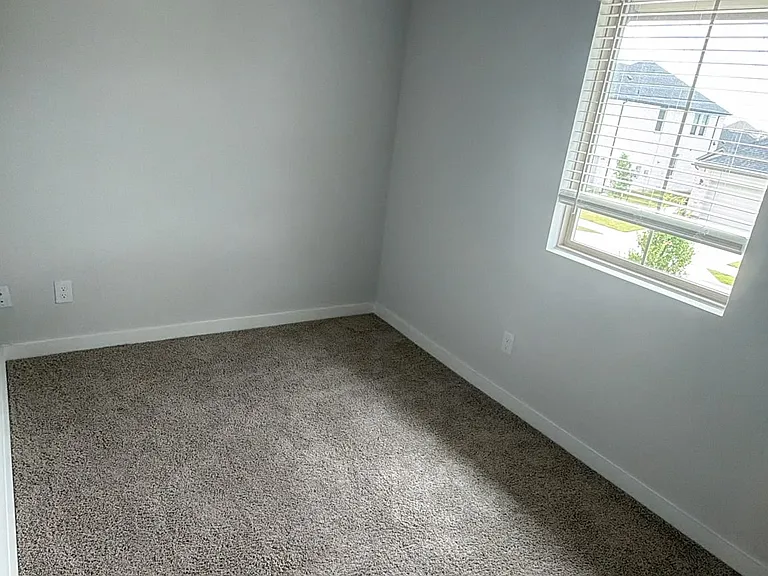 964 Dahlia Dr — Photo 9