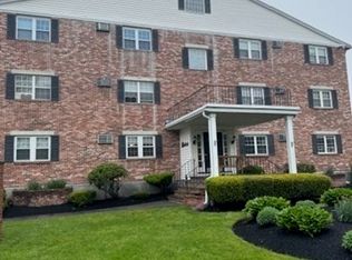 305 Pine St APT 18, Lowell, MA 01851