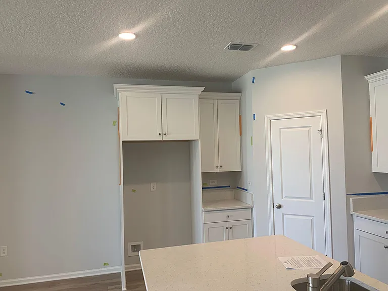 11247 Minnetta Ct — Photo 2