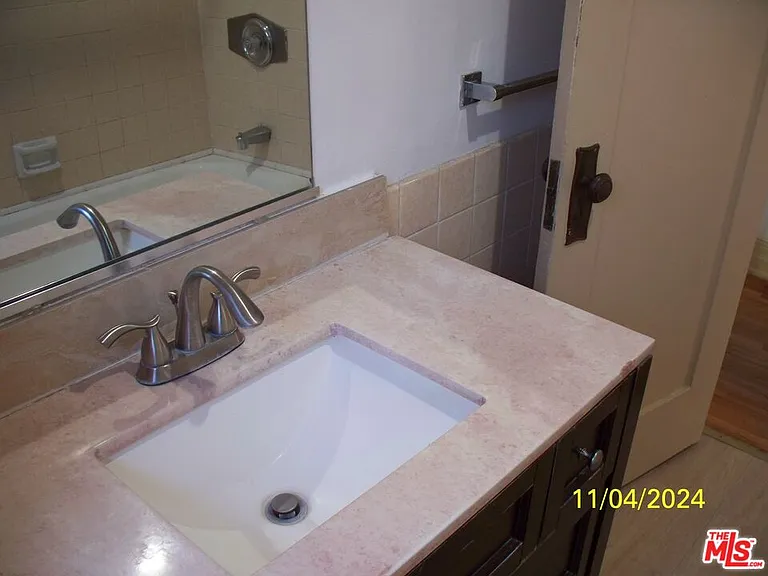 4354 Coolidge Ave — Photo 53