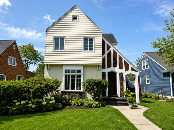 706 S Arnold St #3, Mount Pleasant, MI 48858