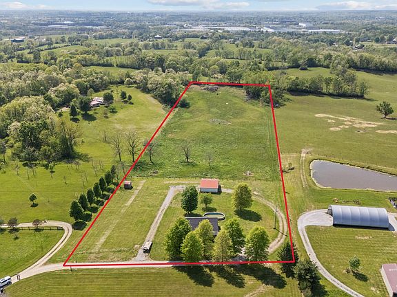 3rd image of 446 Anderson Rd