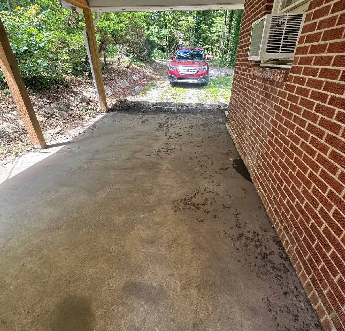 3 bed, 1.0 bath, 978 sqft, $1,750 — Photo 3