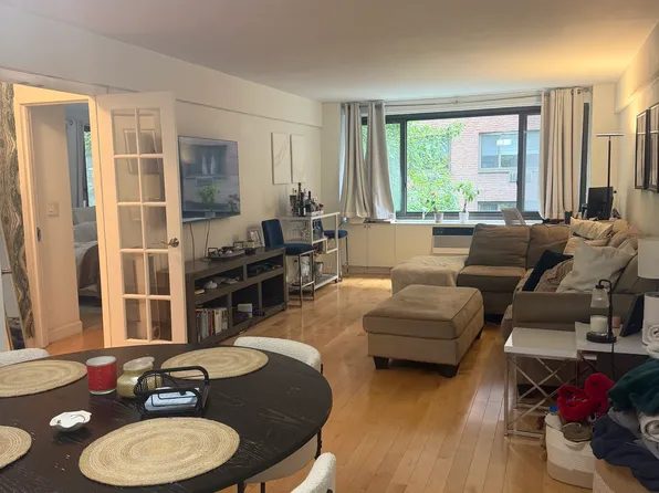 420 East 64th Street image 1 of 12