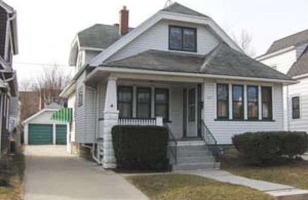 1st image of 319 E Van Beck Ave