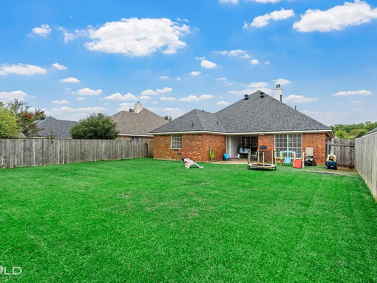 2531 Brookhaven Dr — Photo 10