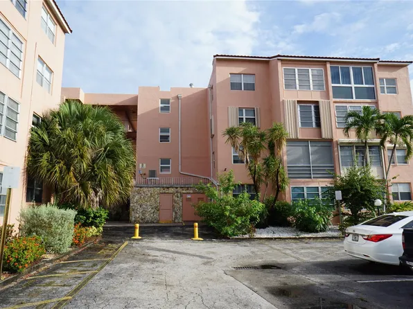 2841 Somerset Drive #115, Lauderdale Lakes, FL 33311