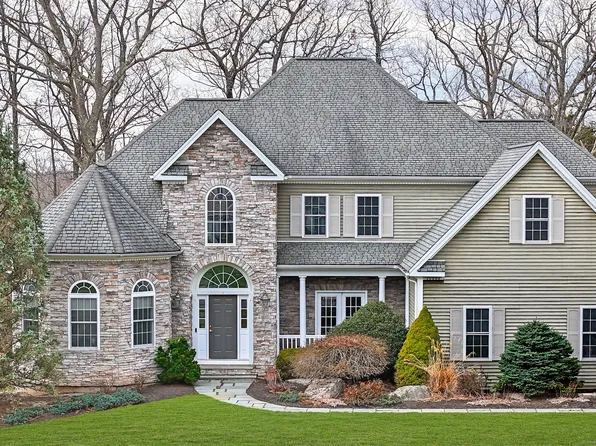 30 Balsam Circle, Shelton, CT 06484