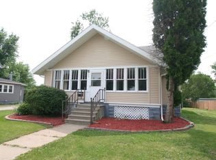928 Drake Ave, Centerville, IA 52544