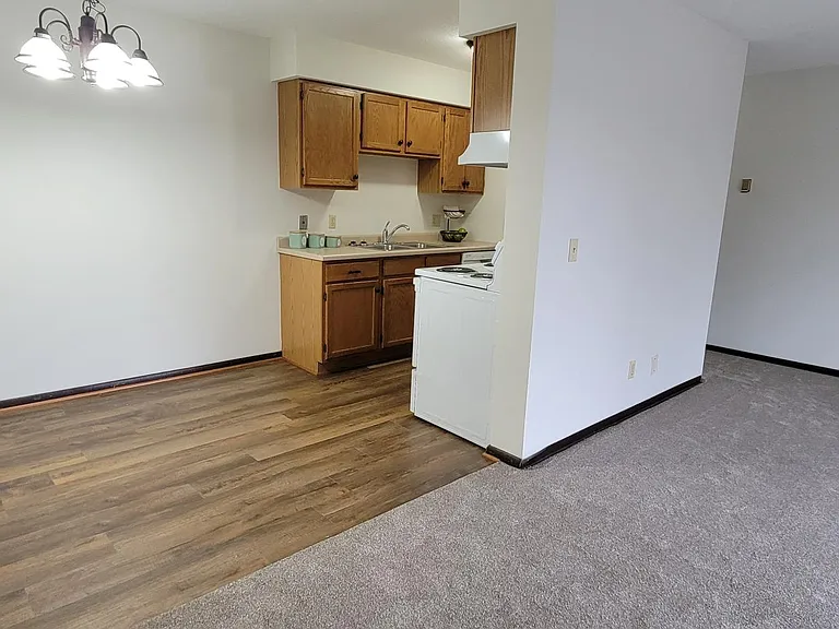 Apt 201