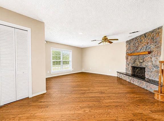 5th image of 1846 Hollister St Unit 7