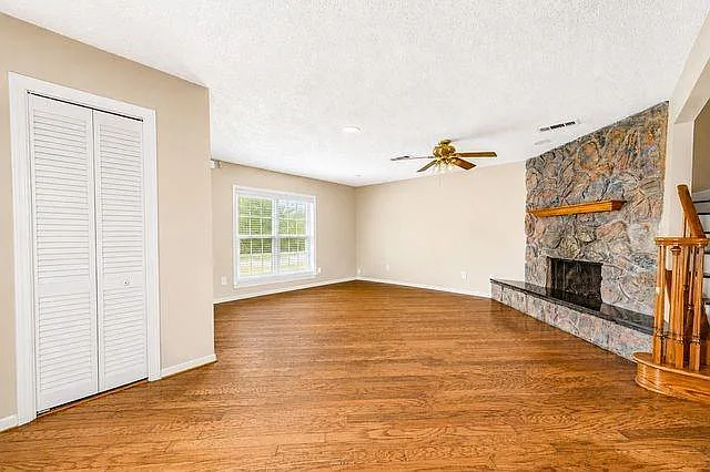 1846 Hollister St #7 — Photo 5