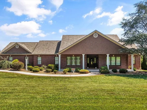 607 Cornfield Dr, White Pine, TN 37890