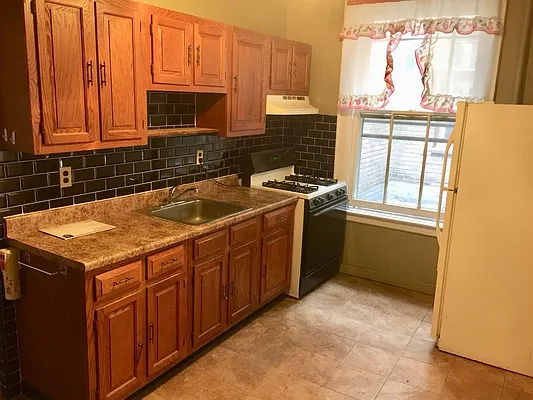 Rented by Ritz Realty NY Corp. | media 1