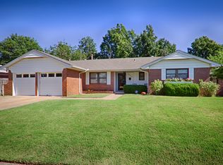 3204 Hilltop Rd, Midwest City, OK 73110