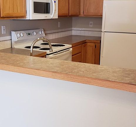 4th image of 950 52nd Avenue Ct APT C1