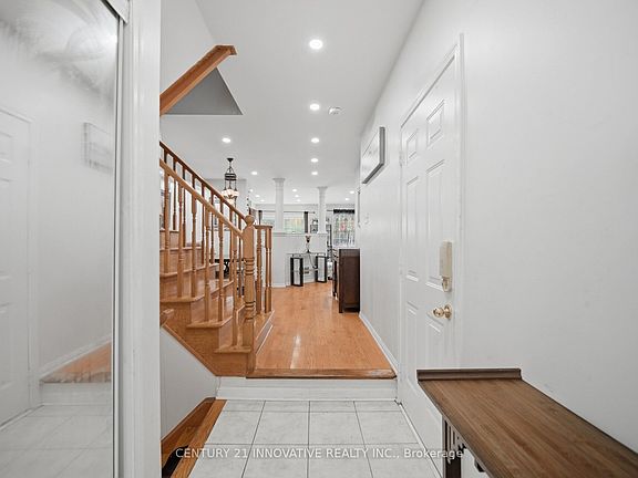3rd image of 838 McKay Cres
