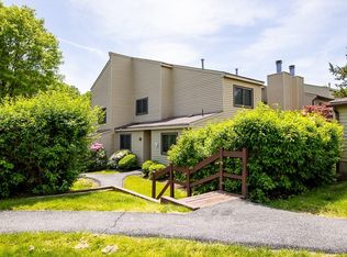 24 Sycamore Ct, Highland Mills, NY