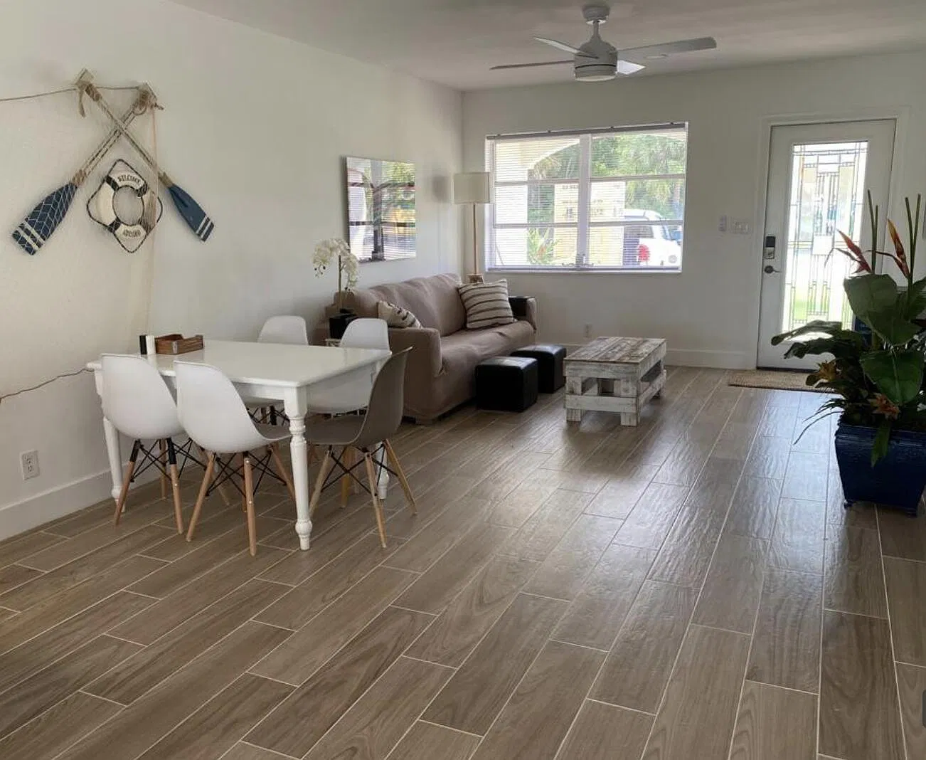 3 bed, 2.0 bath, 1184 sqft, $4,000 — Photo 4