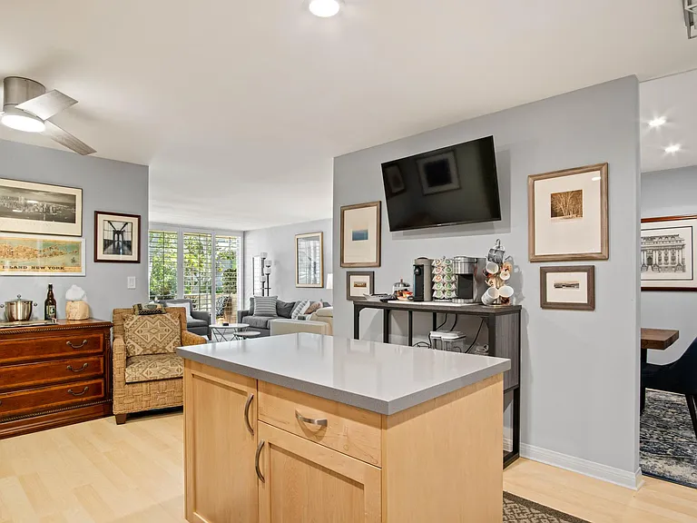 11645 Montana Ave #228 — Photo 4