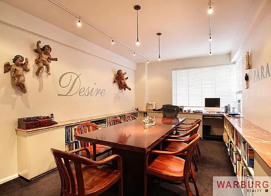 Sold by Warburg | media 14