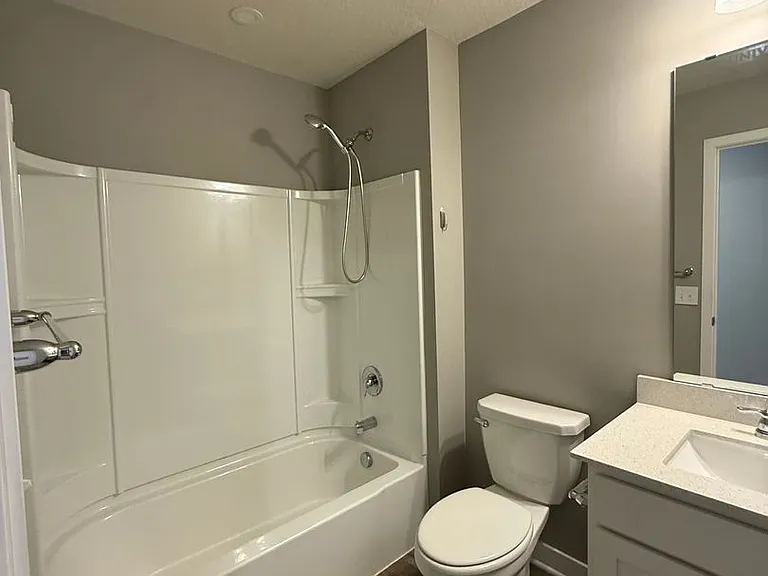 13144 Zachary Ln N — Photo 23
