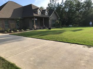 148 Lake Merial Blvd, Southport, FL 32409