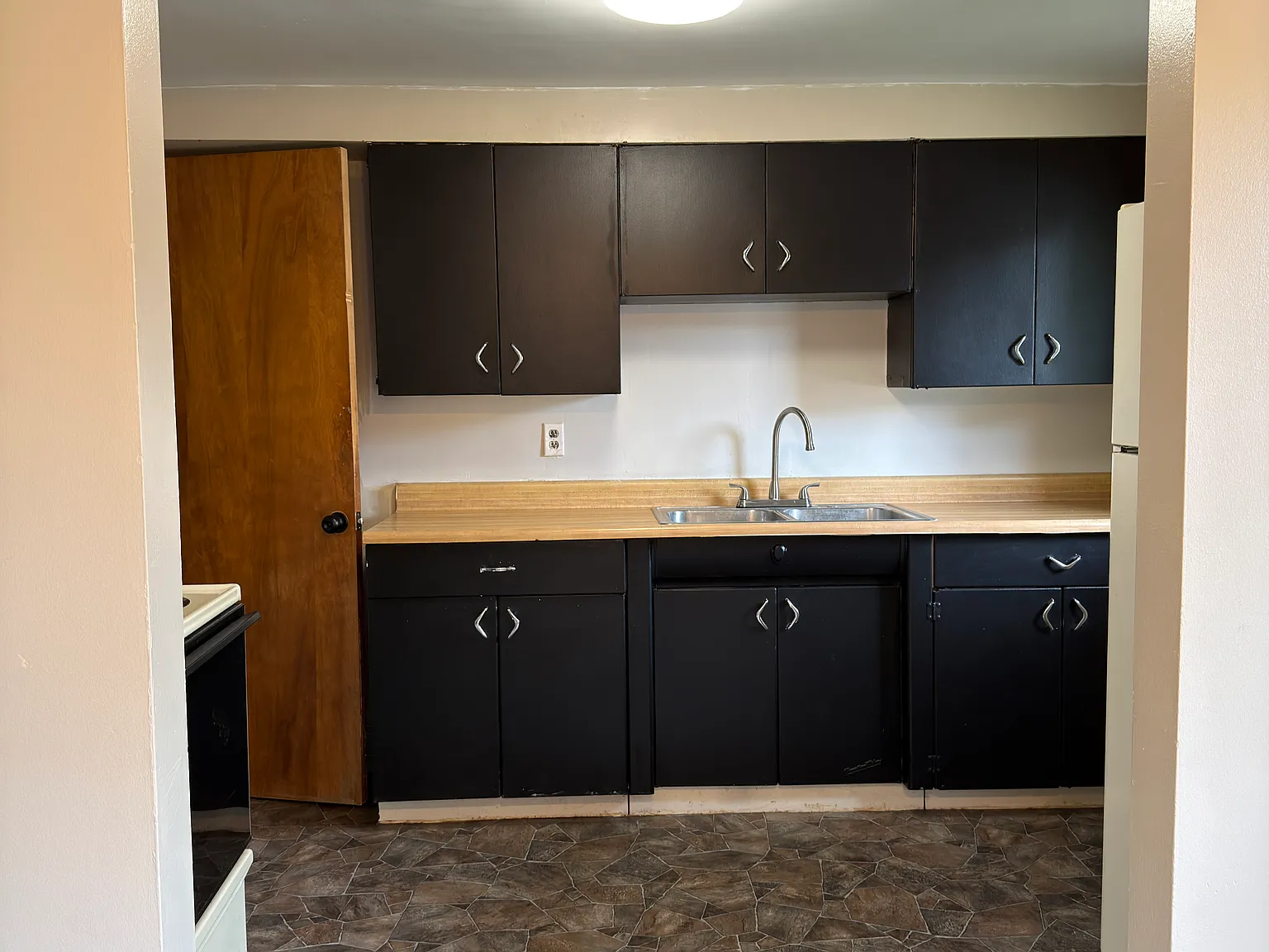 2 bed, 1000 sqft, $1,000 — Photo 3