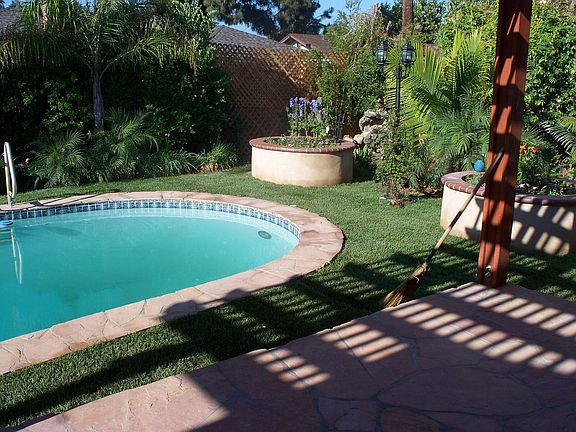 right side garden