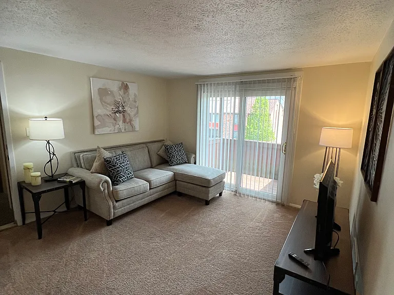 Monroeville Apartments at Deauville Park — Photo 11