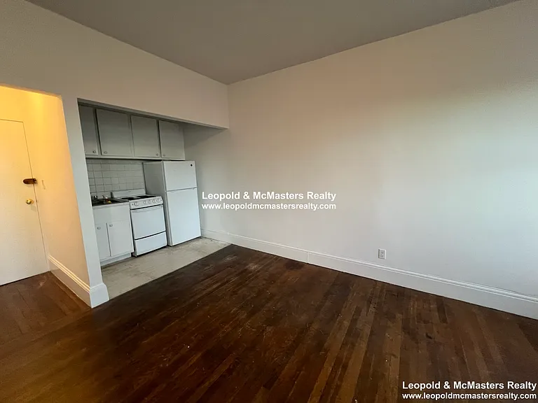 24 Mt. Vernon St apartment — Photo 29