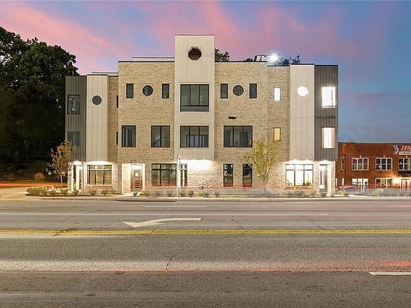 2nd image of 1962 8th St #5