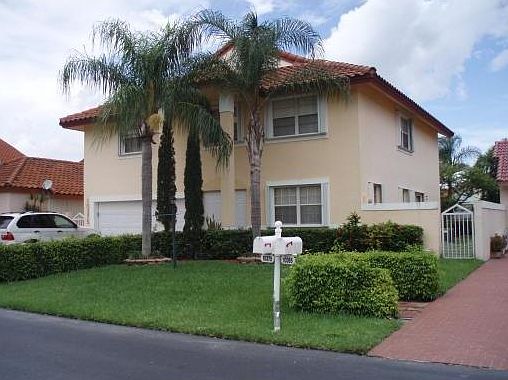 2nd image of 10375 NW 46th St