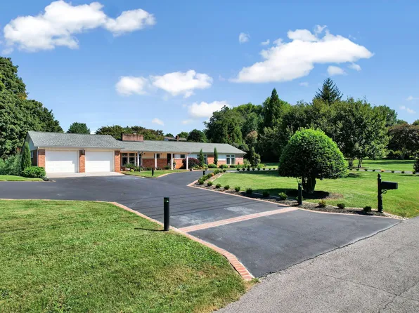 2210 Joy St NE, Cleveland, TN 37311