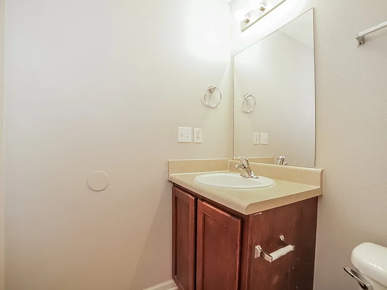 10038 Chariden Dr — Photo 18