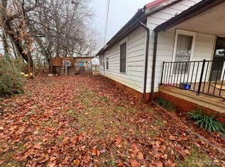 206 E 26th St, Newton, NC 28658