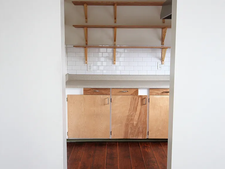 505 13th Ave #10 — Photo 8