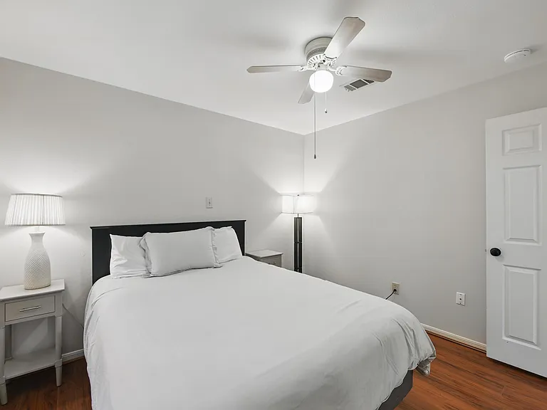 2432 Covington Dr — Photo 17
