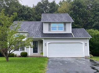 6 Dolman Dr, Rochester, NY 14624