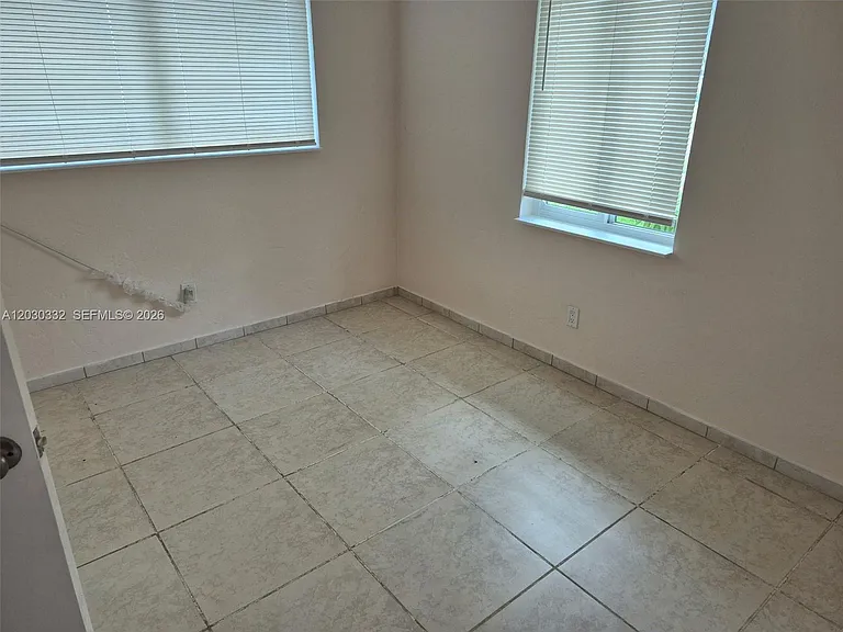 5903 McKinley St — Photo 3