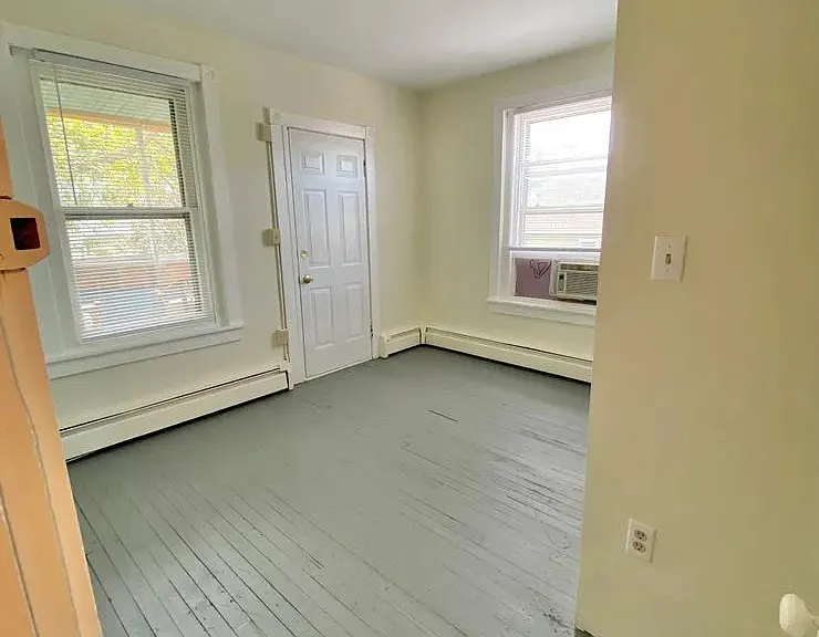 Unit Photo