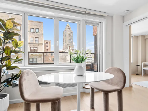 20 East 74th Street image 1 of 11