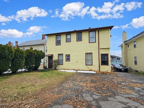 2nd image of 210 Union St