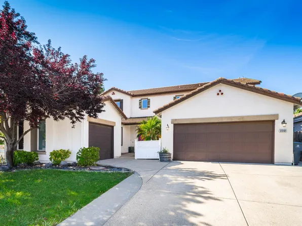 2201 Crystal Lake Ct, Rocklin, CA 95765