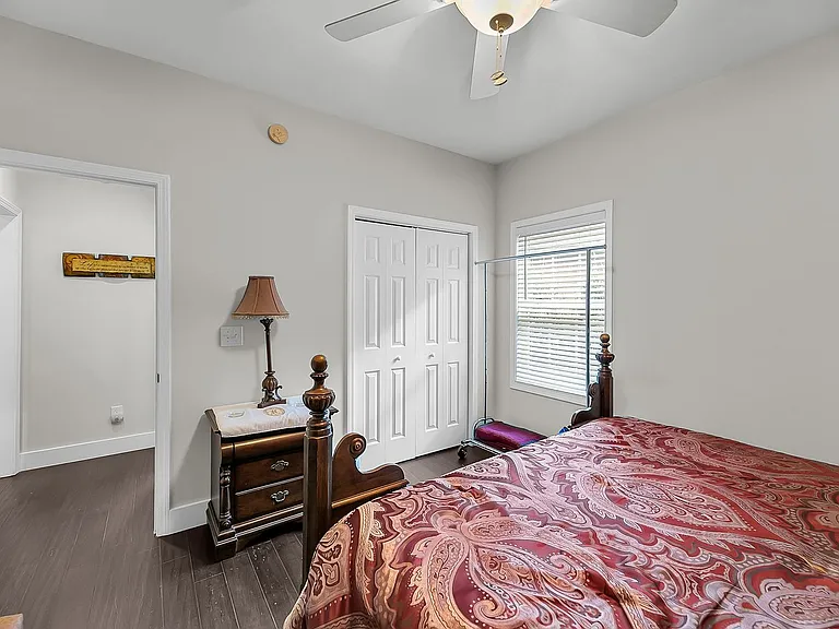 8725 Evangeline Dr — Photo 18