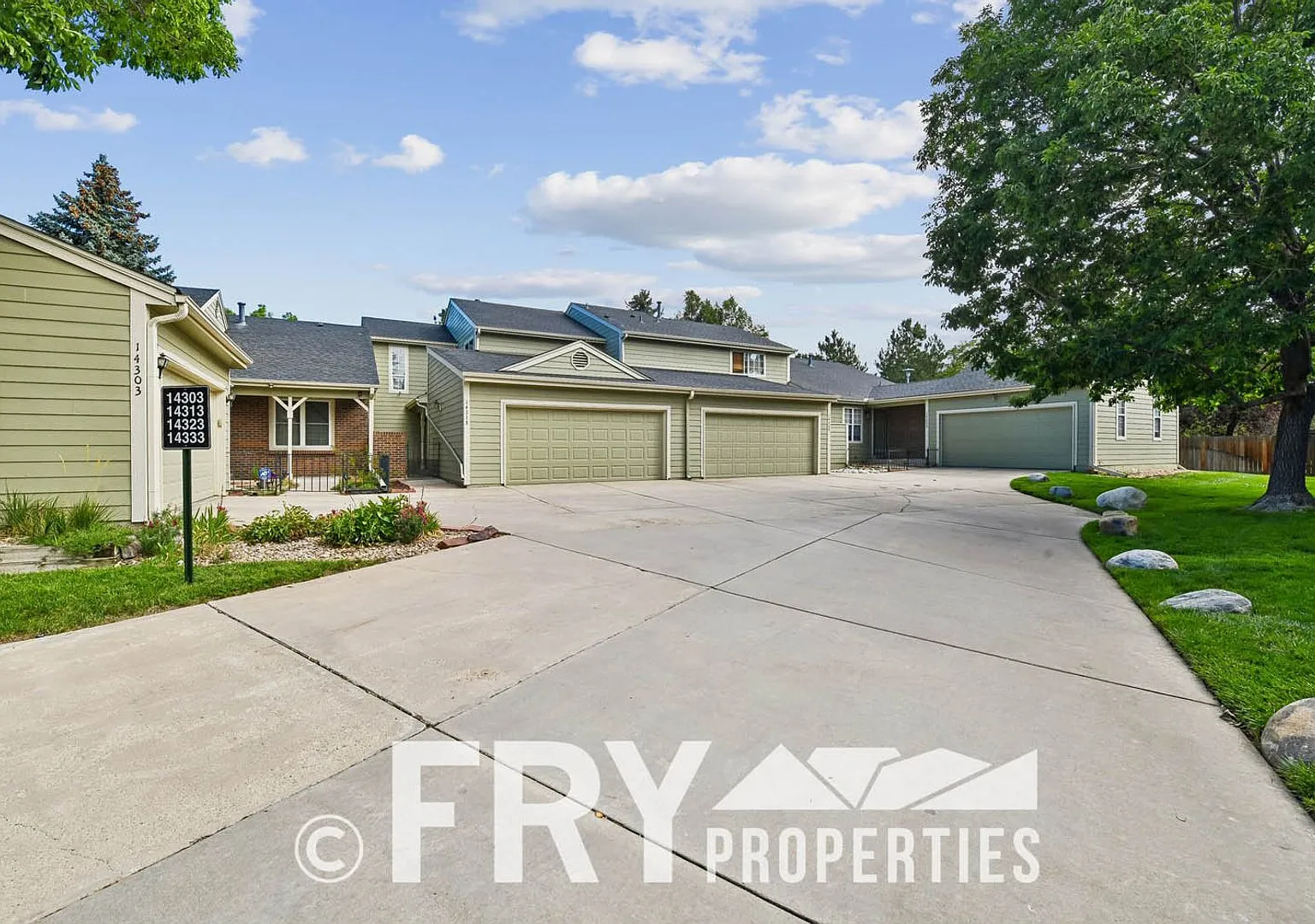 Welcome to 14313 E Warren Place — Photo 3