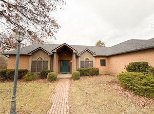 7995 Crestway Dr, Clayton, OH 45315