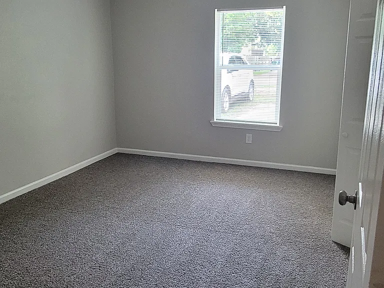 903 Brockman St — Photo 8
