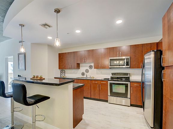 3rd image of 300 S Australian Avenue #919